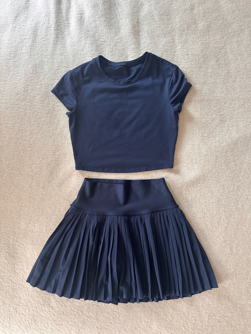 ALO Yoga Navy Pleated Skirt and Cropped Shirt Set - Picture 2 of 4